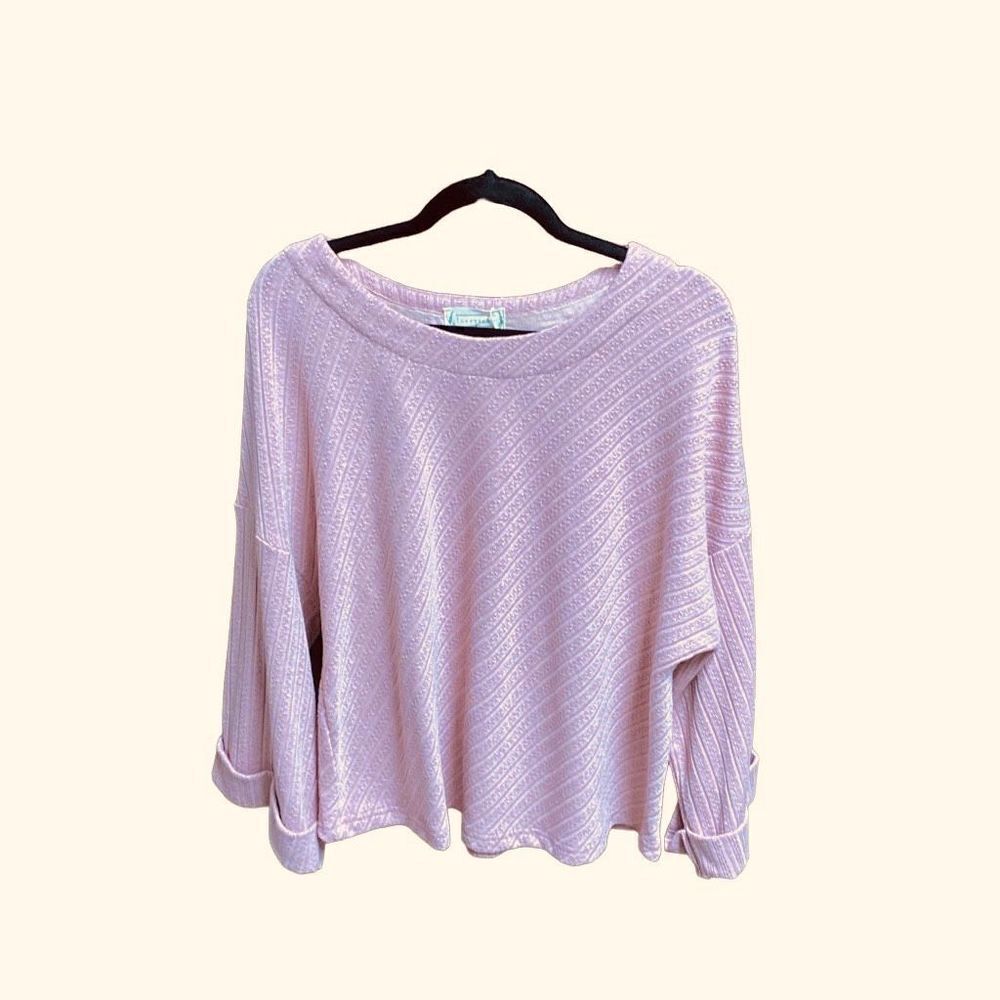 Love Richie Pink Bell Sleeve Top Size Medium NWT